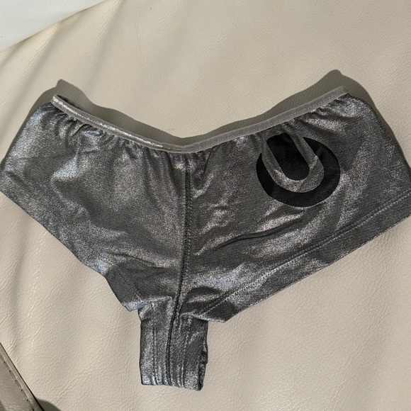 Ultra Music Festival shorties size Small - Picture 12 of 14